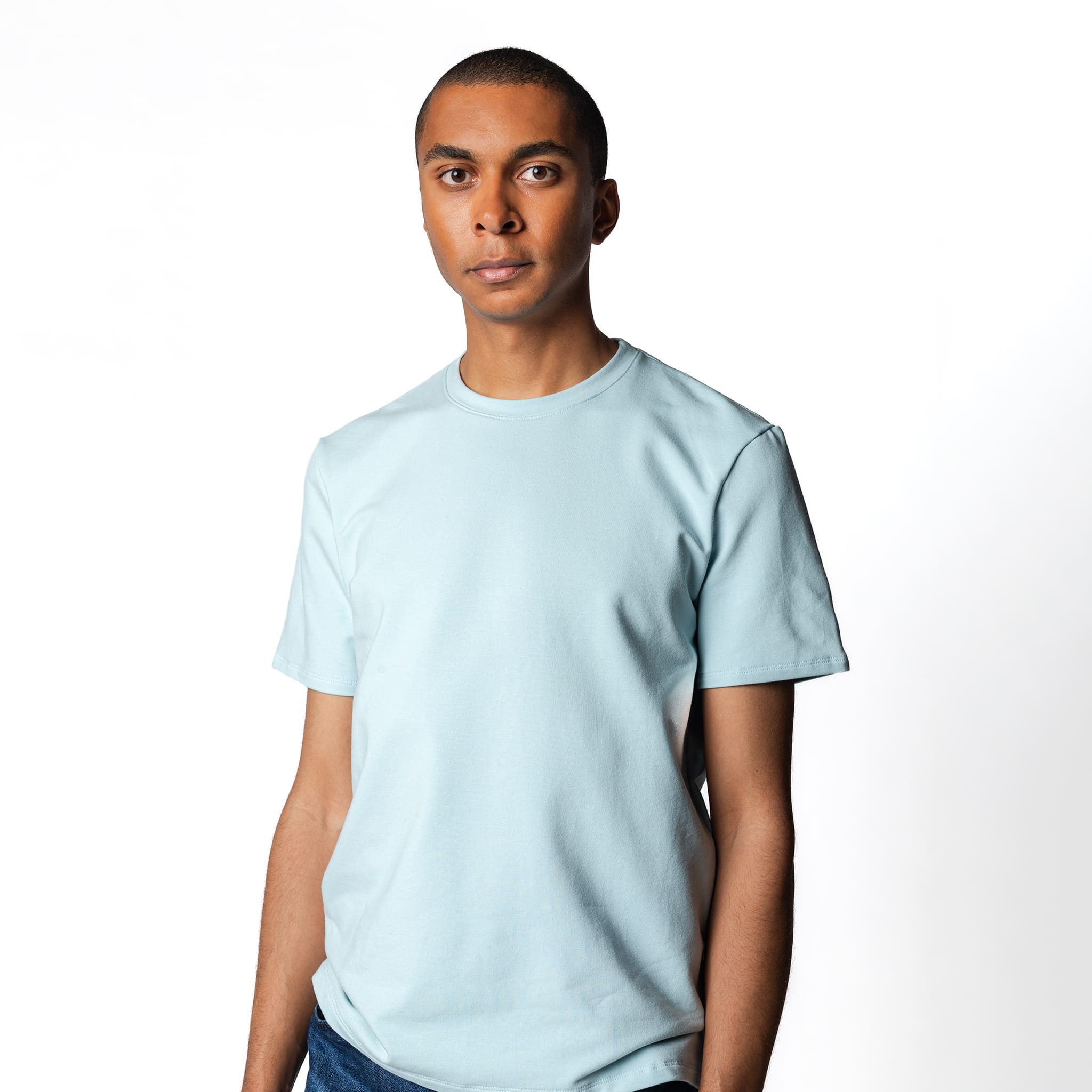Niebieski t-shirt męski
