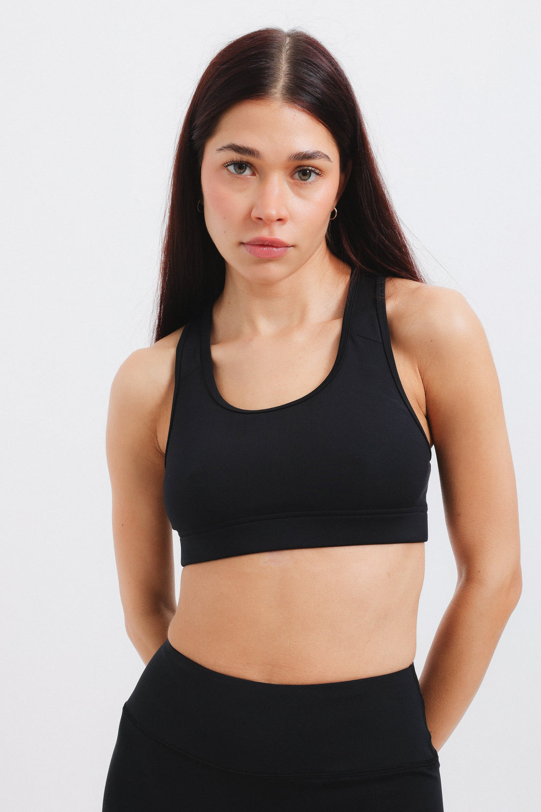 Staniki sportowe dla większych biustów - jak wybrać model z odpowiednim wsparciem?