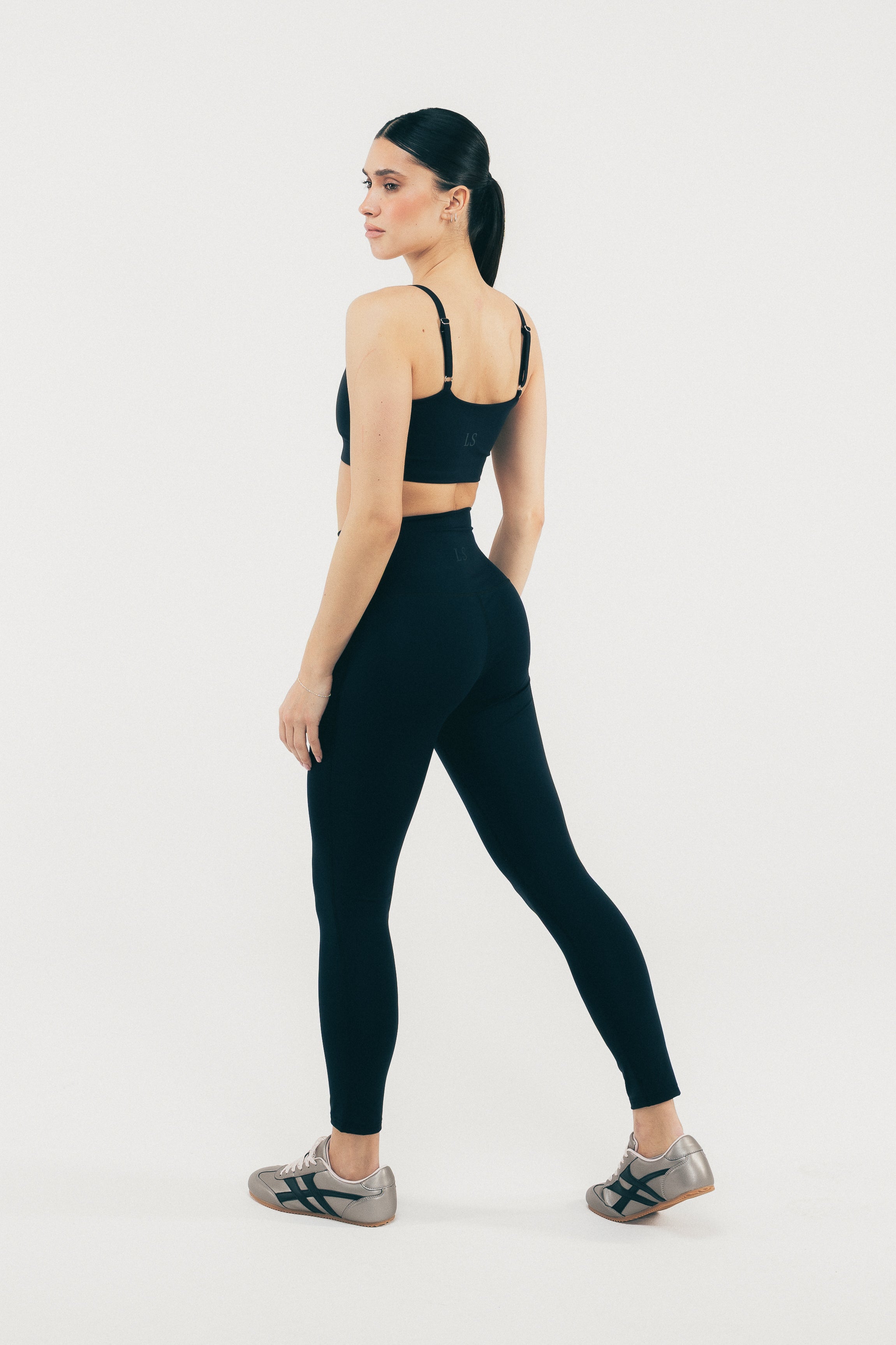 ZESTAW LEGGINSY ICON + BIUSTONOSZ SPORTOWY ANGIE LUMEA™ CZARNY