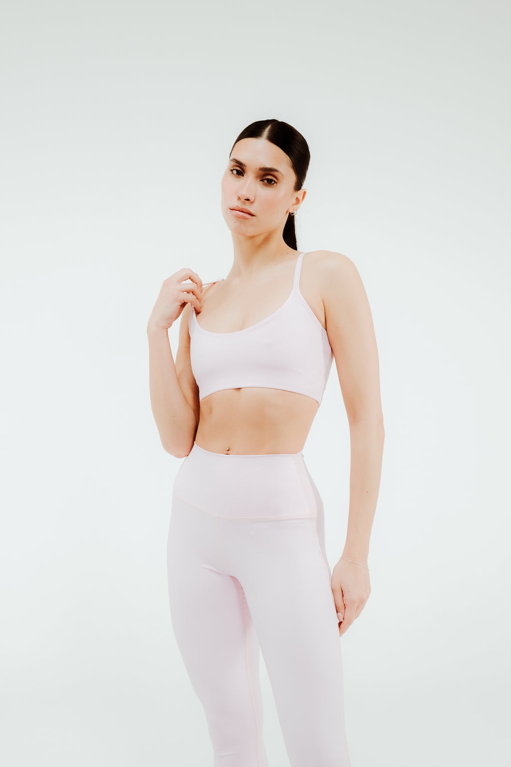 ANGIE LUMEA™️ V-NECK SPORTS BRA – PINK