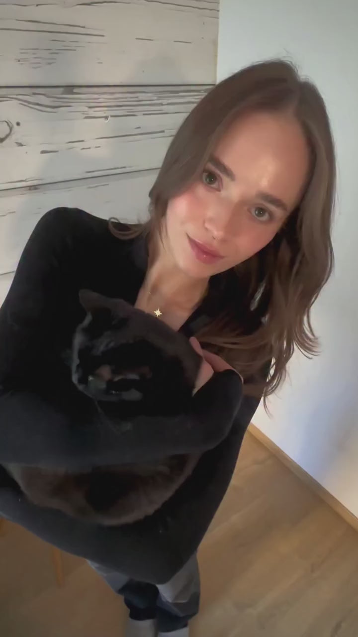 BIUSTONOSZ SPORTOWY Z DEKOLTEM V ANGIE, LUMEA™️– RÓŻOWY